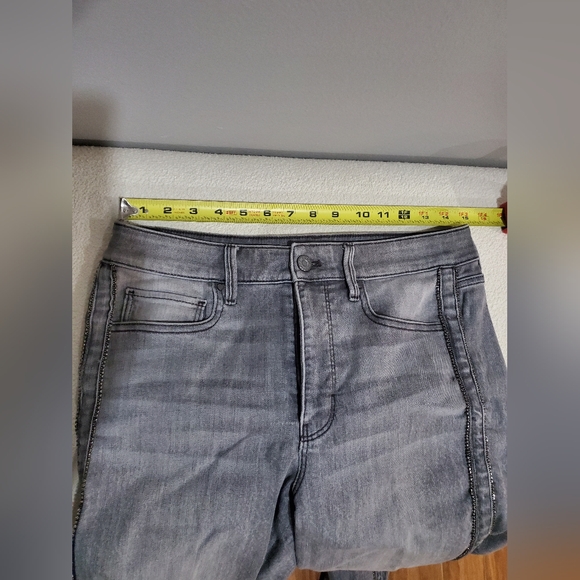 WHBM White House Black Market Grey Rhinestone Straight Jeans Size 30 - Picture 8 of 12